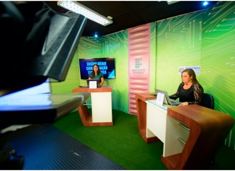 HR Digital agora com mais um canal de transmissão de aulas no IFRO